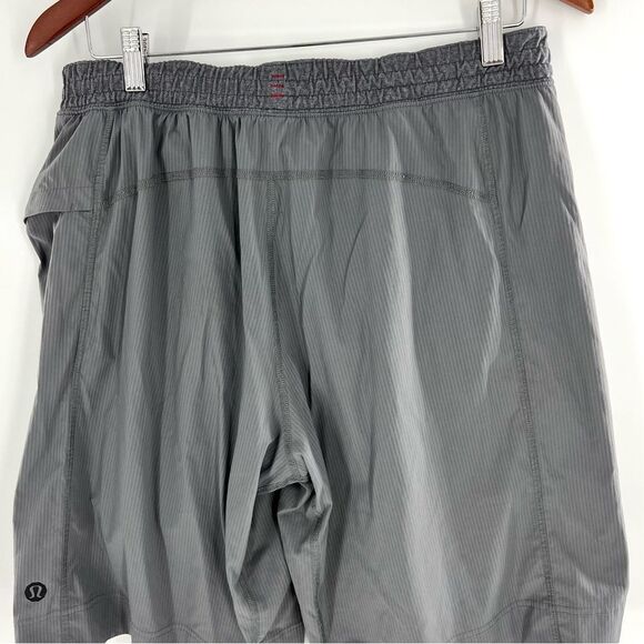 Lululemon Men’s Core Shorts Linerless Grey Pinstripe Large - Picture 10 of 11